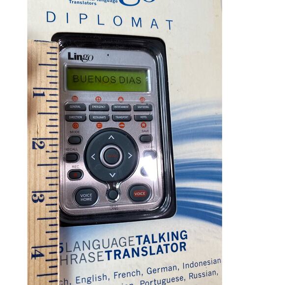Vintage Lingo Diplomat 15 Language Talking Translator 3.5"X2.5" Travel Size - Picture 8 of 9